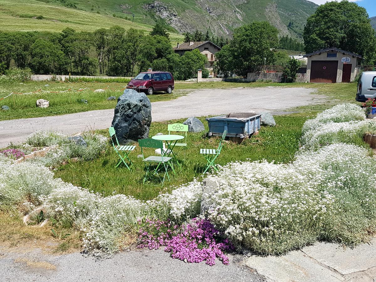 Hôtel La Vanoise Bessans Exterior foto